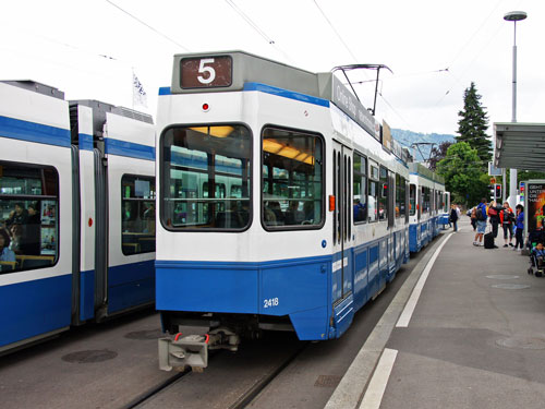 Zurich Tram 2000 - www.simplonpc.co.uk - Photo: ©2014 Ian Boyle