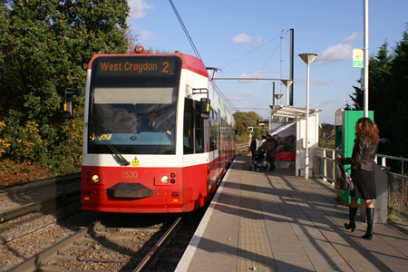 Croydon Tramlink - www.simplonpc.co.uk -  Photo: © Ian Boyle  2007