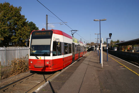 Croydon Tramlink - www.simplonpc.co.uk -  Photo: © Ian Boyle  2007