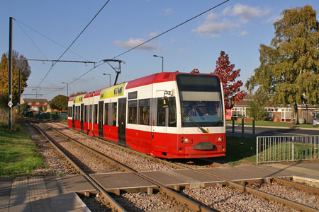 Croydon Tramlink - www.simplonpc.co.uk -  Photo: © Ian Boyle  2007