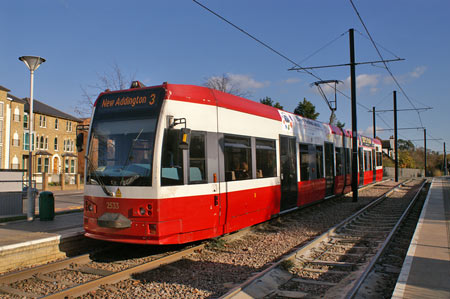 Croydon Tramlink - www.simplonpc.co.uk -  Photo: © Ian Boyle  2007