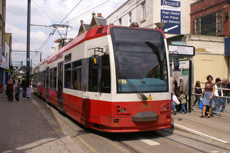 Croydon Tramlink - Photo: © Ian Boyle, 7th June 2008