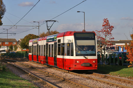 Croydon Tramlink - www.simplonpc.co.uk -  Photo: © Ian Boyle  2007