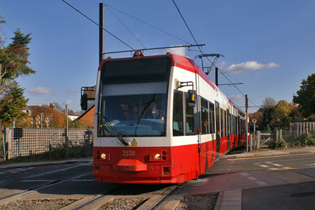 Croydon Tramlink - www.simplonpc.co.uk -  Photo: © Ian Boyle  2007