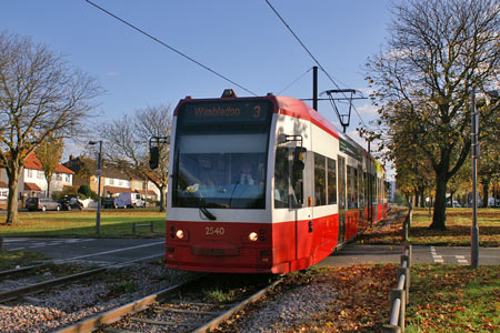 Croydon Tramlink - www.simplonpc.co.uk -  Photo: © Ian Boyle  2007