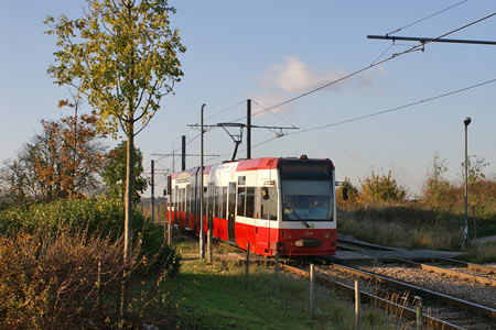 Croydon Tramlink - www.simplonpc.co.uk -  Photo: © Ian Boyle  2007