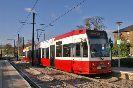 Croydon Tramlink - www.simplonpc.co.uk -  Photo: © Ian Boyle  2007