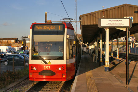 Croydon Tramlink - www.simplonpc.co.uk -  Photo: © Ian Boyle  2007