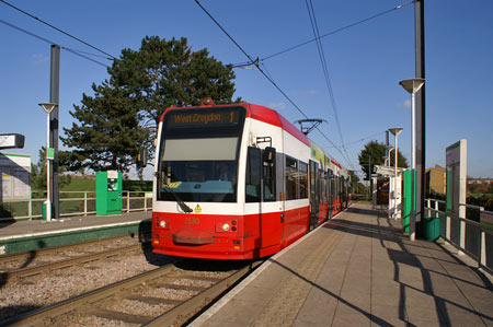 Croydon Tramlink - www.simplonpc.co.uk -  Photo: © Ian Boyle  2007