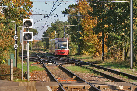 Croydon Tramlink - www.simplonpc.co.uk -  Photo: © Ian Boyle  2007