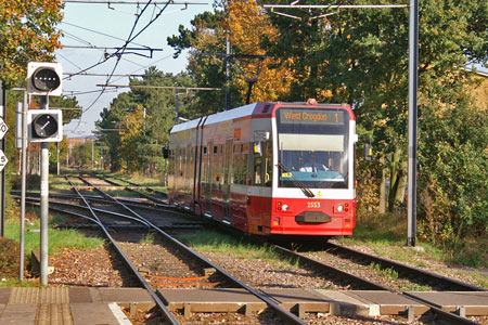 Croydon Tramlink - www.simplonpc.co.uk -  Photo: © Ian Boyle  2007