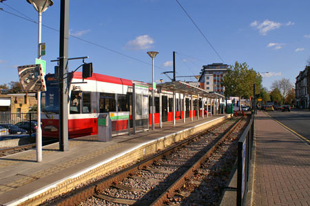 Croydon Tramlink - www.simplonpc.co.uk -  Photo: © Ian Boyle  2007