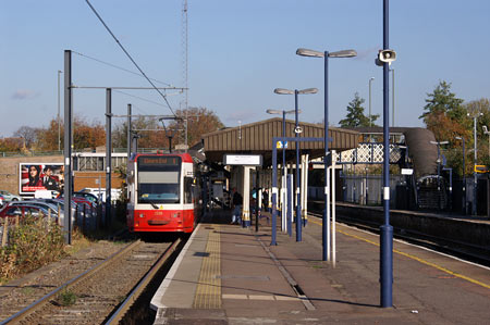 Croydon Tramlink - www.simplonpc.co.uk -  Photo: © Ian Boyle  2007