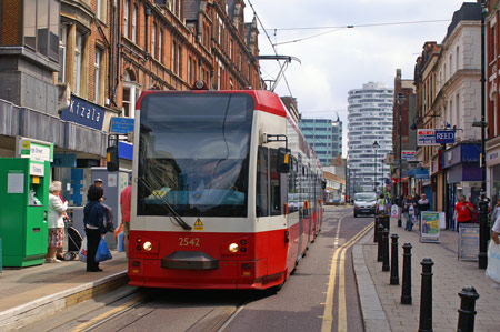 Croydon Tramlink - Photo: © Ian Boyle, 7th June 2008