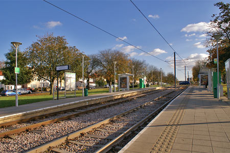 Croydon Tramlink - www.simplonpc.co.uk -  Photo: © Ian Boyle  2007