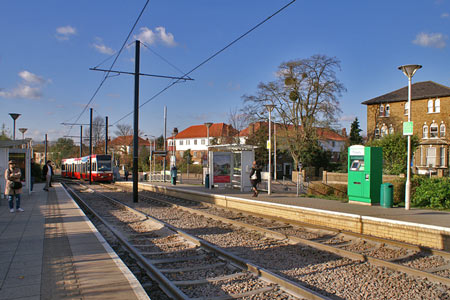 Croydon Tramlink - www.simplonpc.co.uk -  Photo: © Ian Boyle  2007