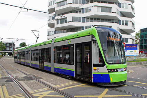 LONDON TRAMLINK - Photo:  Ian Boyle, 19th June 2012 - www.simplonpc.co.uk - Simplon Postcards