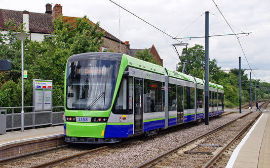 LONDON TRAMLINK - Photo:  Ian Boyle, 19th June 2012 - www.simplonpc.co.uk - Simplon Postcards