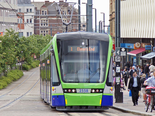 LONDON TRAMLINK - Photo:  Ian Boyle, 19th June 2012 - www.simplonpc.co.uk - Simplon Postcards