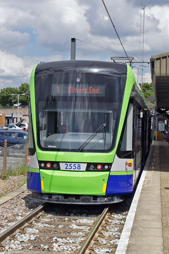 LONDON TRAMLINK - Photo:  Ian Boyle, 19th June 2012 - www.simplonpc.co.uk - Simplon Postcards