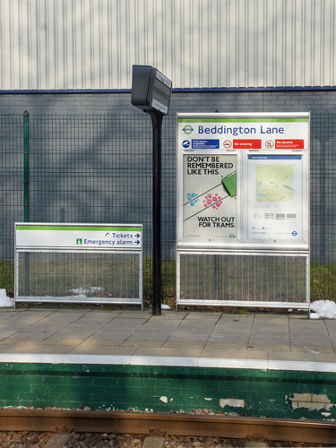 CROYDON TRAMLINK - Photo:  Ian Boyle, 7th February 2012 - www.simplonpc.co.uk - Simplon Postcards