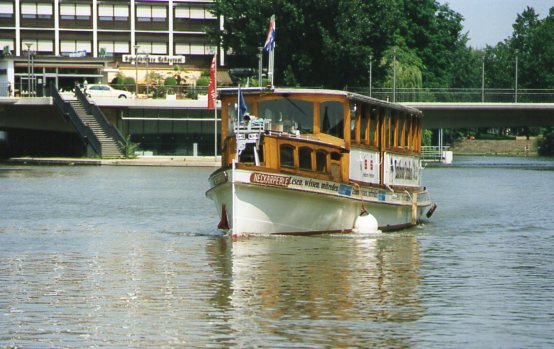 FEUERKOGEL - Traunsee - Photo: ©1991 Ian Boyle - www.simplonpc.co.uk