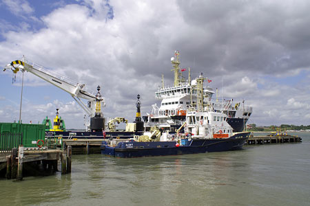 THV Galatea & Alert - Trinity House - Photo: © Ian Boyle - www.simplonpc.co.uk