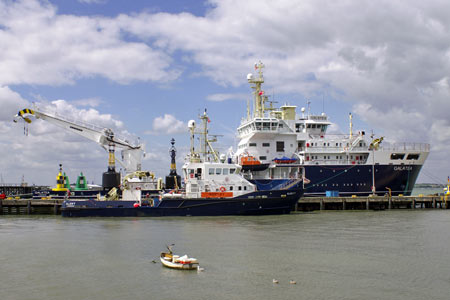 THV Galatea & Alert - Trinity House - Photo: © Ian Boyle - www.simplonpc.co.uk