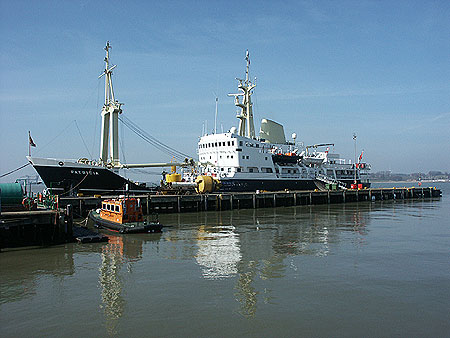 THV Ready - Trinity House - Photo: © Ian Boyle - www.simplonpc.co.uk