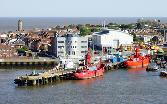 Trinity House - Photo: © Ian Boyle, 27th May 2013 - www.simplonpc.co.uk