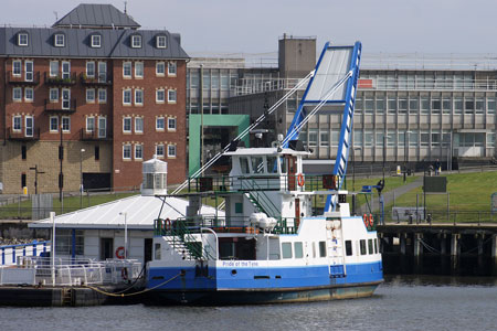 PRIDE OF THE TYNE - River Tyne - Shields Ferry - Photo ©2010 Ian Boyle - www.simplonpc.co.uk