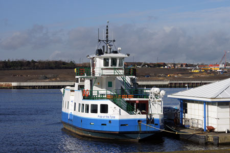 PRIDE OF THE TYNE - River Tyne - Shields Ferry - Photo ©2011 Ian Boyle - www.simplonpc.co.uk