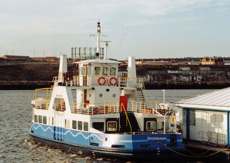 SHIELDSMAN - River Tyne - Shields Ferry - Photo ©Hilton Davis - www.simplonpc.co.uk