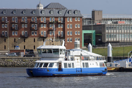 SPIRIT OF THE TYNE - River Tyne - Shields Ferry - Photo ©2010 Ian Boyle - www.simplonpc.co.uk