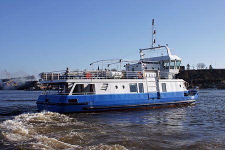 SPIRIT OF THE TYNE - River Tyne - Shields Ferry - Photo ©2011 Ian Boyle - www.simplonpc.co.uk