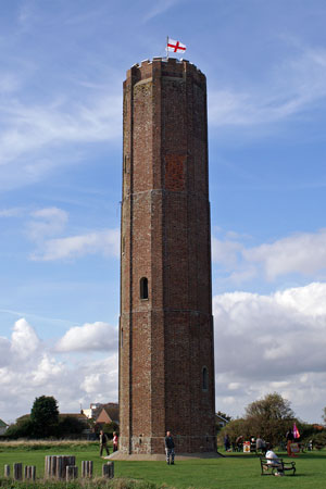 NAZE TOWER - www.simplompc.co.uk - Photo: © Ian Boyle, 7th October 2006