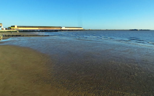 Walton Pier - www.simplonpc.co.uk - Photo: 2013 Ian Boyle