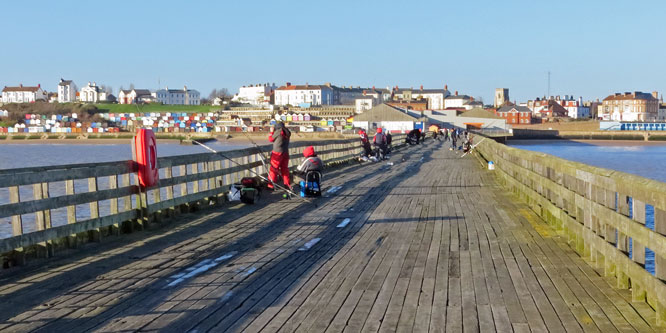 Walton Pier - www.simplonpc.co.uk - Photo: ©2013 Ian Boyle