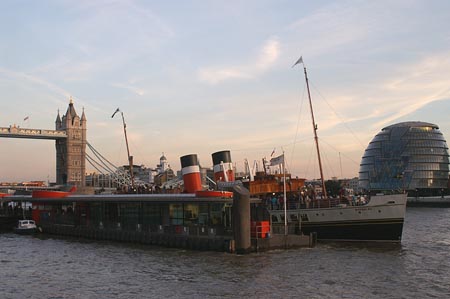 PS WAVERLEY - Waverley Excursions - www.simplonpc.co.uk - Photo: © Ian Boyle, September 2006