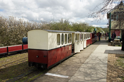 WELLS & WALSINGHAM LIGHT RAILWAY - www.simplonpc.co.uk - Photo: ©2012 Ian Boyle