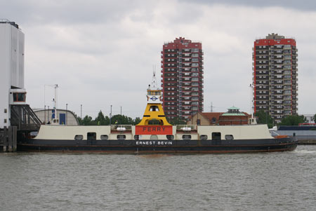 Woolwich Free Ferry - Simplon Postcards - www.simplonpc.co.uk - Photo: © Ian Boyle