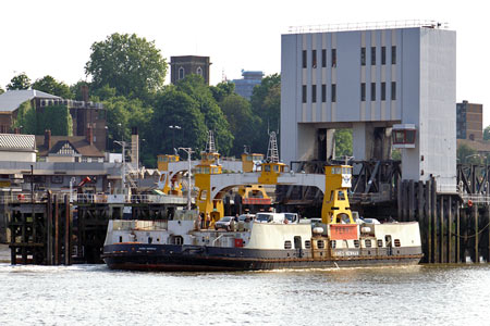 Woolwich Free Ferry - Simplon Postcards - www.simplonpc.co.uk - Photo: © Ian Boyle