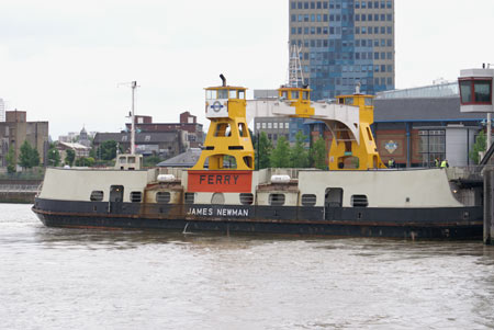 Woolwich Free Ferry - Simplon Postcards - www.simplonpc.co.uk - Photo: © Ian Boyle