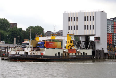 Woolwich Free Ferry - Simplon Postcards - www.simplonpc.co.uk - Photo: © Ian Boyle