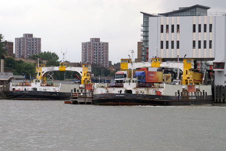 Woolwich Free Ferry - Simplon Postcards - www.simplonpc.co.uk - Photo: © Ian Boyle