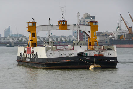 Woolwich Free Ferry - Simplon Postcards - www.simplonpc.co.uk - Photo: © Ian Boyle