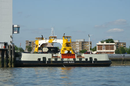 Woolwich Free Ferry - Simplon Postcards - www.simplonpc.co.uk - Photo: © Ian Boyle