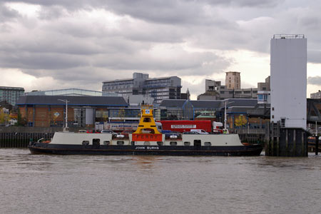 Woolwich Free Ferry - Simplon Postcards - www.simplonpc.co.uk - Photo: © Ian Boyle