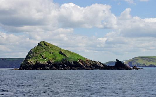 Mewstone - Plymouth Boat trips - Photo: © Ian Boyle, 14th May 2014 - www.simplonpc.co.uk